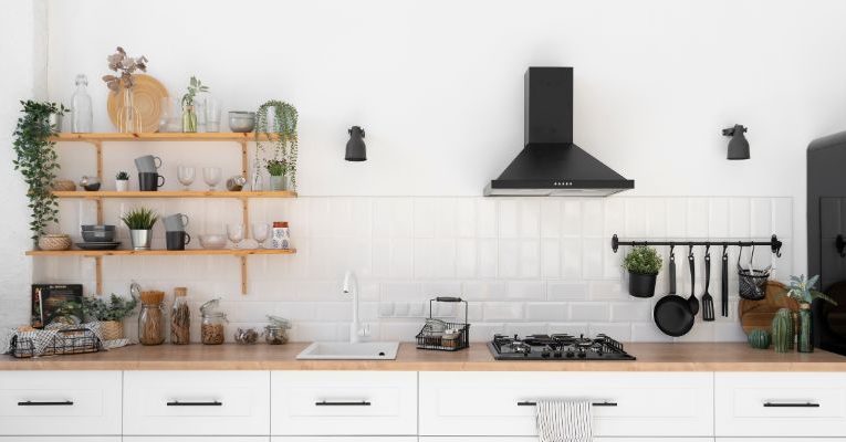 7 Stunning Kitchen Backsplash Ideas With White Cabinets